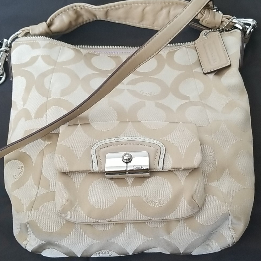 Coach Signature Hobo shoulder bag, Tan